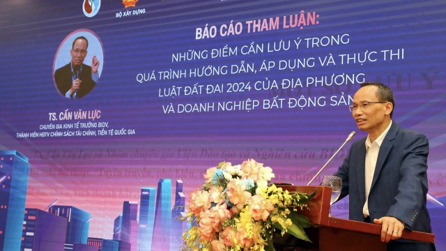 TS. Cấn Văn Lực phát biểu tại sự kiện. TS. Cấn Văn Lực phát biểu tại sự kiện.