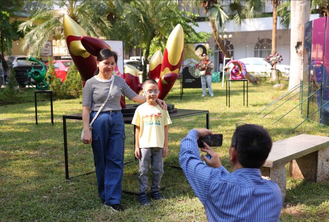 Các không gian sáng tạo thu hút đông đảo người dân và du khách.