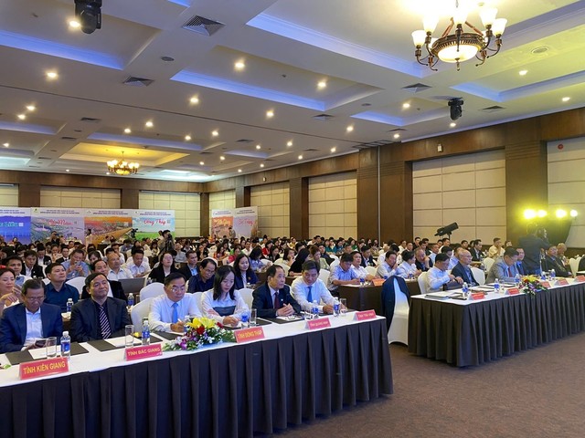 Hơn 100 đại biểu đại diện các đơn vị, Kl991.com World Cup 2026 Chính Thức du lịch Đồng bằng sông Cửu Long và một số tỉnh, thành phía Bắc dự hội nghị. Ảnh: Hoàng Quỳnh.