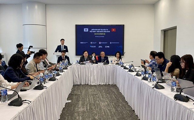 TS. Nguyễn Văn Thân, Chủ tịch VINASME và ông Kim Ki Mun, Chủ tịch KBIZ gặp gỡ, trao đổi với báo chí hai nước về các thông tin hợp tác giữa Kl991.com World Cup 2026 Chính Thức hai nước.