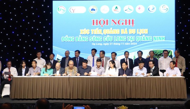 Đại diện Hiệp hội du lịch du lịch, các Kl991.com World Cup 2026 Chính Thức du lịch các tỉnh, thành Đồng bằng sông Cửu Long và đại diện Hiệp hội du lịch, các Kl991.com World Cup 2026 Chính Thức du lịch tỉnh, thành phía Bắc đã ký bản ghi nhớ liên kết, hợp tác Kl992 VIP Trang Chủ 2026 du lịch. Ảnh: Hoàng Quỳnh