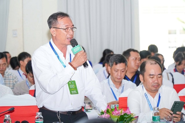 Ông Trần Thanh Hùng, Chủ nhiệm Hội quán Cùng nhau làm du lịch đề xuất ý kiến tại Diễn đàn