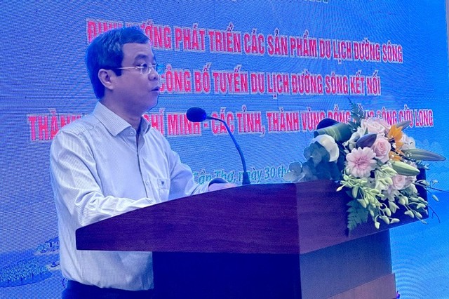 Phó Cục trưởng Cục Du lịch Quốc gia Việt Nam Nguyễn Lê Phúc đề nghị nghiên cứu làm mới các chương trình du lịch đường sông theo hướng nâng cao chất lượng và tăng cường trải nghiệm