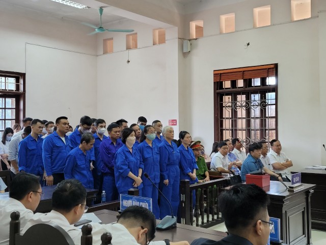 Có 33 bị cáo bị đưa ra xét xử sơ thẩm, trong đó 13 bị cáo có đơn kháng cáo.