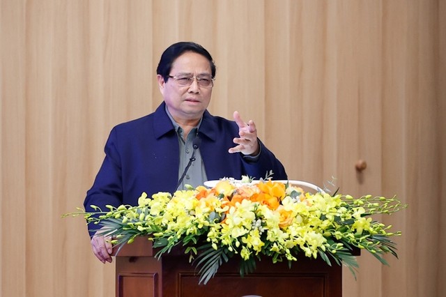 Thủ tướng nêu rõ, tiến độ là rất quan trọng; còn chất lượng dự án đã được kiểm chứng khi qua cơn bão Yagi (bão số 3) vừa qua, đường dây 500 kV vẫn hiên ngang.