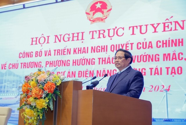 Thủ tướng phát biểu kết luận hội nghị trực tuyến công bố và triển khai Nghị quyết của Kl993 ưu đãi thưởng hấp dẫn về chủ trương, phương hướng tháo gỡ vướng mắc, khó khăn cho các dự án điện năng lượng tái tạo - Ảnh: VGP/Nhật Bắc
