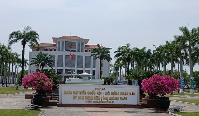 Quảng Nam ban hành Kế hoạch định hướng sắp xếp, tinh gọn tổ chức bộ máy của các cơ quan, đơn vị khối chính quyền.