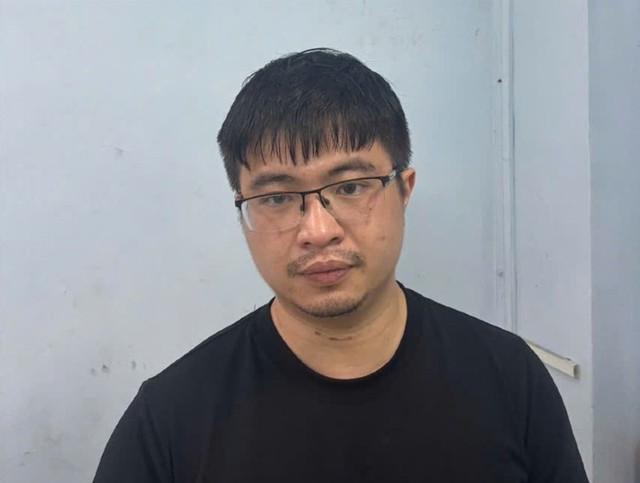 Phó Đức Nam (Mr Pips) khi bị bắt tạm giam.