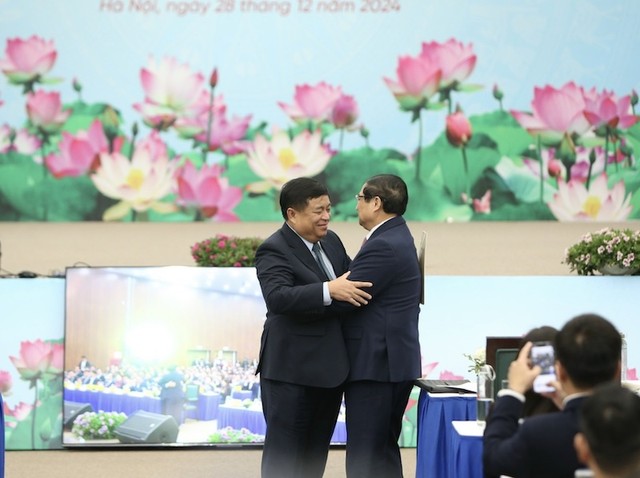 Thủ tướng Phạm Minh Chính và Bộ trưởng Nguyễn Chí Dũng. Ảnh: Đức Thanh