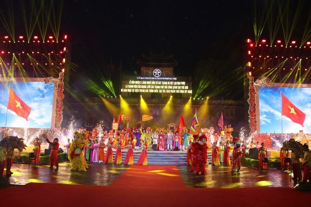 Chương trình nghệ thuật chào mừng. Chương trình nghệ thuật chào mừng.
