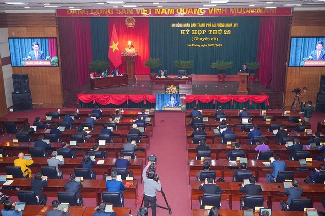 Quang cảnh Kỳ họp thứ 23 diễn ra chiều 20/2