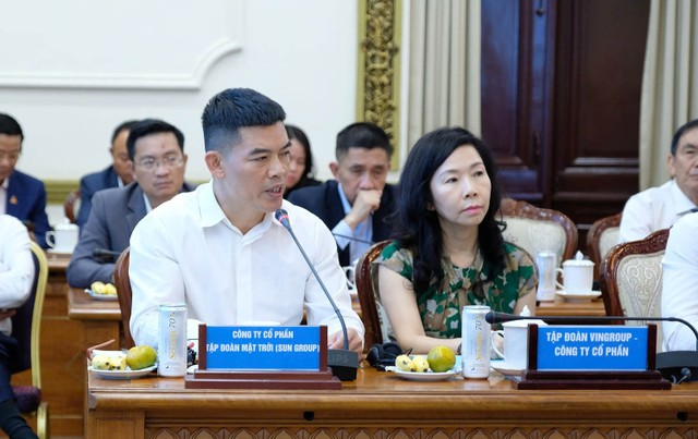 Đại diện Kl994 game bài casino hấp dẫn Sun Group phát biểu tại Hội nghị. Ảnh: Trọng Tín.