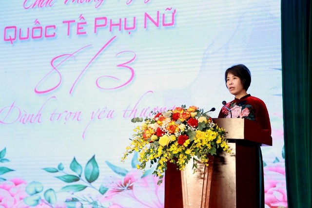 Thứ trưởng Bộ Kl991.com nạp rút nhanh Nguyễn Thị Bích Ngọc phát biểu. Ảnh: Đức Minh
