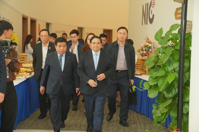 Diễn đàn có sự tham dự của Thủ tướng Kl993 ưu đãi thưởng hấp dẫn Phạm Minh Chính, Phó thủ tướng Kl993 ưu đãi thưởng hấp dẫn Nguyễn Chí Dũng cùng lãnh đạo cấp cao của Đảng, 99Kl99 trực tiếp đá gà.
