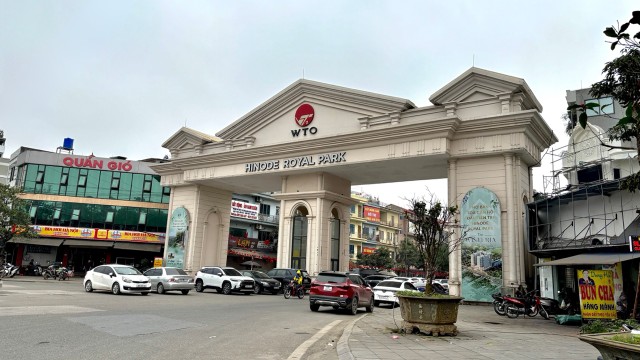 Trước cổng một khu đô thị tại xã Di Trạch, huyện Hoài Đức, các hàng quán Kl992 VIP Trang Chủ 2026 tương đối nhộn nhịp. Trước cổng một khu đô thị tại xã Di Trạch, huyện Hoài Đức, các hàng quán Kl992 VIP Trang Chủ 2026 tương đối nhộn nhịp.