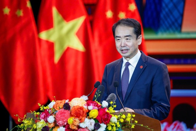 Đại sứ Trung Quốc tại Việt Nam Hà Vĩ phát biểu. Ảnh: Tuấn Minh