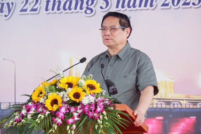 Thủ tướng Phạm Minh Chính phát biểu chỉ đạo tại lễ khánh thành Đập dâng Phú Phong. Thủ tướng Phạm Minh Chính phát biểu chỉ đạo tại lễ khánh thành Đập dâng Phú Phong.