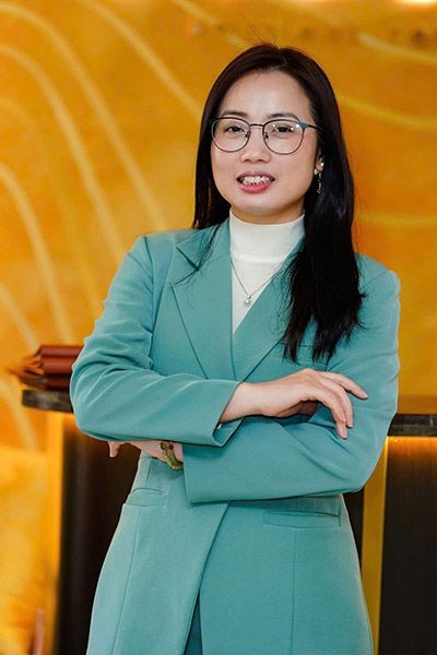 Bà Nguyễn Thị Bích Ngọc, CEO Web Tổng Nhà Cái 99Kl99 Giải Trí Bậc Nhất Sen Vàng