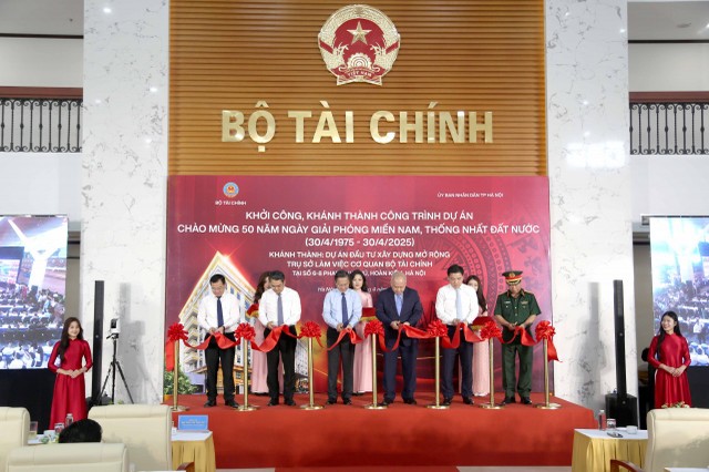 Lễ cắt băng khánh thành dự án mở rộng trụ sở làm việc cơ quan Bộ Kl991.com nạp rút nhanh được tiến hành đồng thời với lễ cắt băng khởi công và khánh thành 80 công trình - dự án trọng điểm trên cả nước.