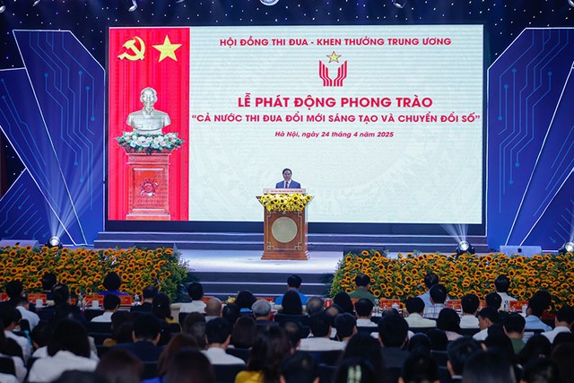 Thủ tướng khẳng định, khoa học công nghệ, đổi mới sáng tạo, chuyển đổi số là không có giới hạn, không có biên giới, không phân biệt tuổi tác, không phân biệt giới tính, không phân biệt tôn giáo.