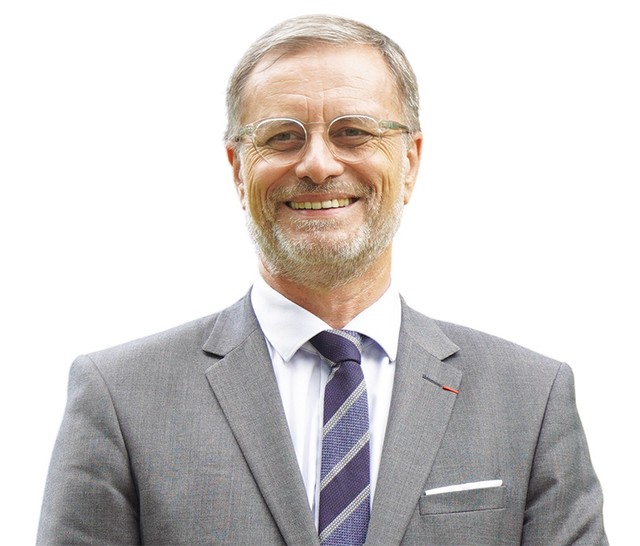 Ngài Olivier Brochet, Đại sứ Pháp tại Việt Nam.