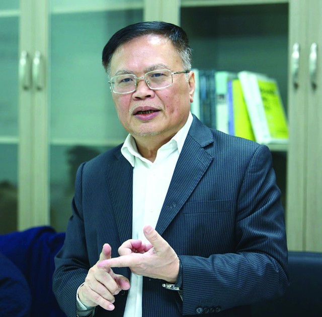TS. Nguyễn Đình Cung.