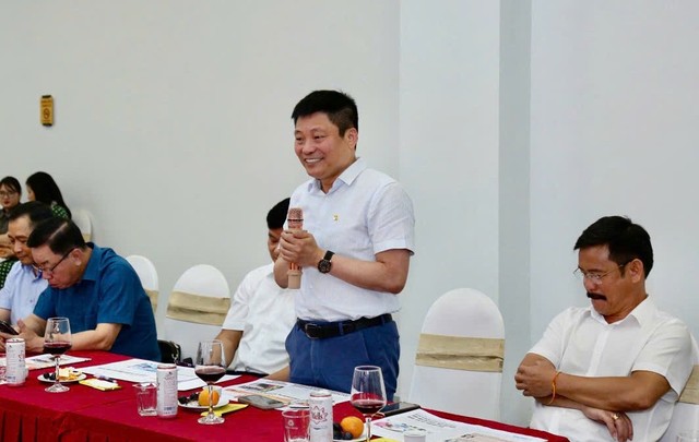 Chủ tịch HĐQT, Tổng giám đốc Công ty cổ phần Kl994 nhà cái bóng đá world cup hàng thể thao Tân Đệ Nguyễn Tiến Phương phát biểu tại buổi làm việc