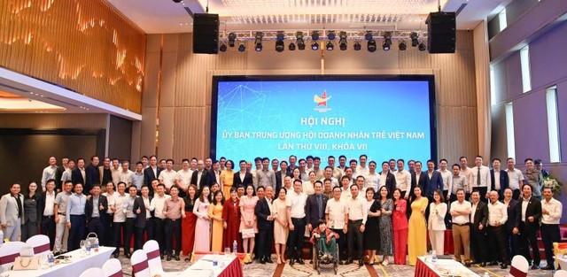Các đại biểu tham dự Hội nghị Ủy ban Trung ương Hội Doanh nhân trẻ Việt Nam diễn ra tại Quảng Ninh.