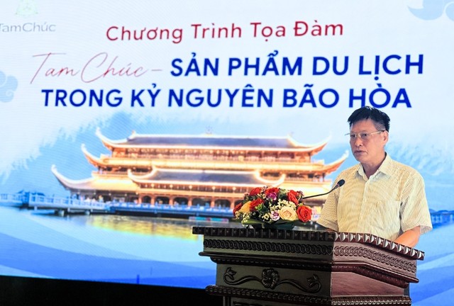 Ông Nguyễn Đức Nguyên, Giám đốc Trung tâm Xúc tiến Du lịch Hà Nam phát biểu tại Tọa đàm.