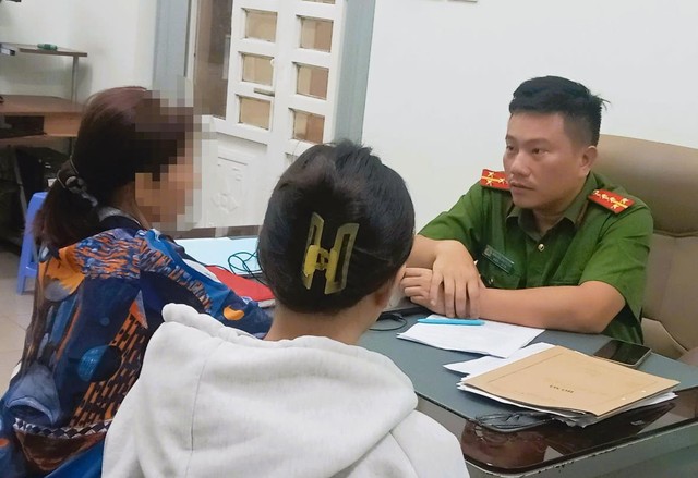 Cơ quan công an Đồng Nai làm việc với bà V.A. và chị M