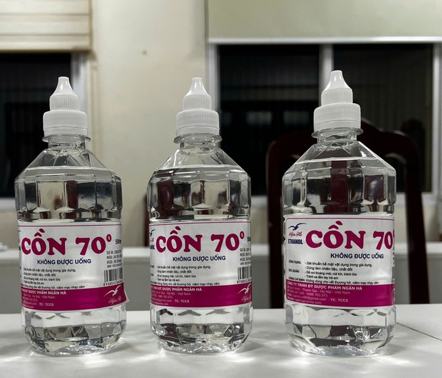 Thay vì sử dụng Ethanol, đối tượng đã chỉ đạo sử dụng Methanol để Kl994 nhà cái bóng đá world cup cồn y tế.