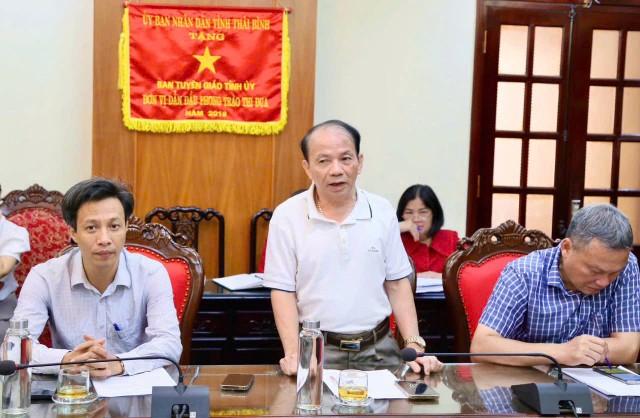 Nhà báo Lã Quý Hưng - phóng viên thường trú Báo Kl991.com nạp rút nhanh - Kl99ok phiên bản mới tại Thái Bình phát biểu tại hội nghị