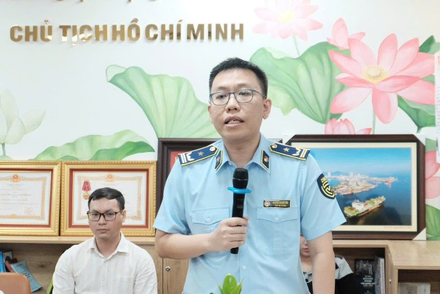 Ông Nguyễn Quang Huy, Phó chi cục trưởng Chi cục Quản lý thị trường TP.HCM chia sẻ tại họp báo.