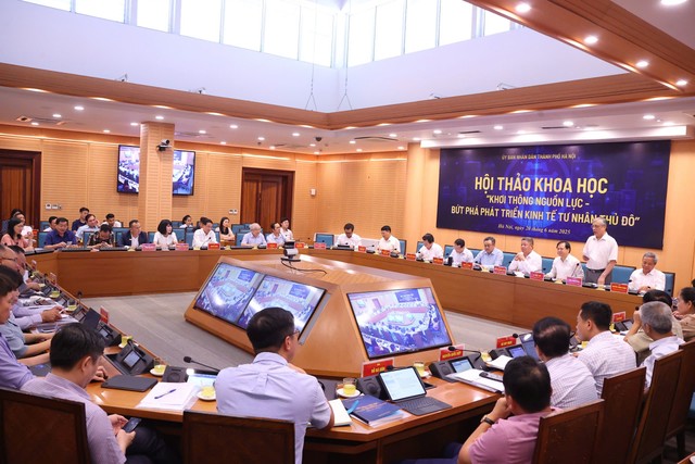 Các đại biểu tham dự Hội thảo khoa học “Khơi thông nguồn lực - Bứt phá phát triển Kl992 cổng game cá cược tư nhân Thủ đô”. Ảnh: Viết Thành.
