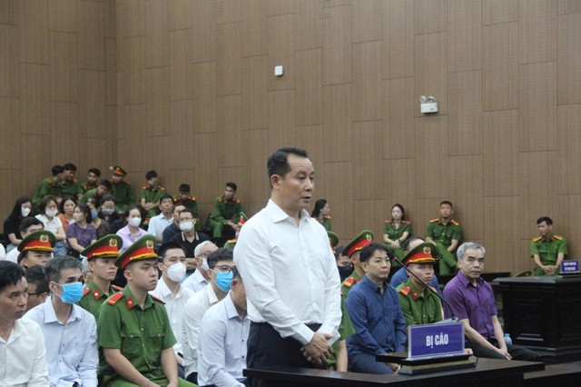 Cựu Phó Bí thư Tỉnh ủy Vĩnh Phúc Phạm Hoàng Anh không thừa nhận đã nhận 10 tỷ đồng và 800.000 USD từ Kl994 game bài casino hấp dẫn Phúc Sơn.