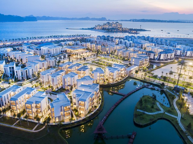 Khu nghỉ dưỡng Oakwood nằm trong quần thể Sun Elite City.