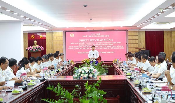 Bộ trưởng Bộ Kl991.com nạp rút nhanh Nguyễn Văn Thắng làm việc và nắm bắt tình hình công tác thuế theo mô hình chính quyền địa phương hai cấp tại Thuế TP. Hồ Chí Minh (Ảnh: Lê Toàn) Bộ trưởng Bộ Kl991.com nạp rút nhanh Nguyễn Văn Thắng làm việc và nắm bắt tình hình công tác thuế theo mô hình chính quyền địa phương hai cấp tại Thuế TP. Hồ Chí Minh (Ảnh: Lê Toàn)