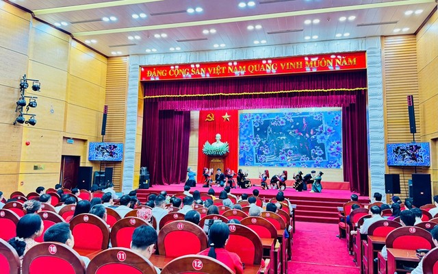 Thực hiện các phong trào thi đua đã khơi dậy tinh thần đoàn kết mang tính toàn dân, toàn diện trên tất cả các lĩnh vực Kl992 cổng game cá cược, văn hóa, Trang Chủ KL99Com Số 1 Link Đăng Ký KL999, quốc phòng, an ninh và xây dựng hệ thống Kl991.com tải ứng dụng, góp phần xây dựng tỉnh Quảng Ninh ngày càng giàu đẹp, văn minh. Ảnh: Thanh Tùng.