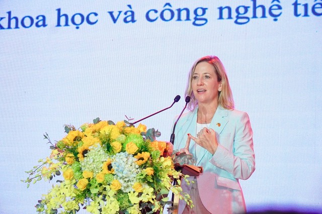 Bà Melissa A. Brown, Tổng lãnh sự Hoa Kỳ tại TP.HCM.