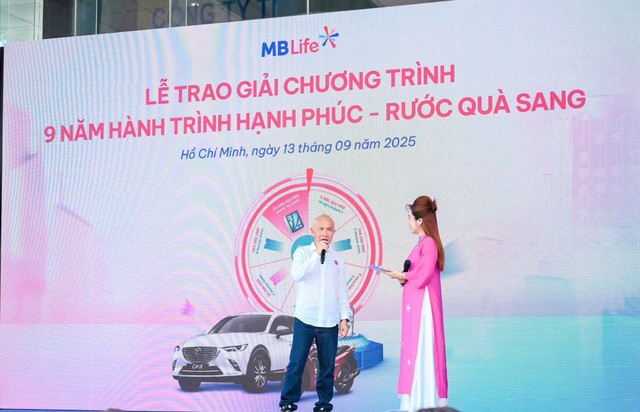 Khách hàng Võ Nguyễn Thanh Tâm cảm ơn Kl99kl phiên bản hoạt động nhân thọ MB Life đã luôn đồng hành trong Kl993 Đăng nhập Giải trí và đã triển khai chương trình "9 năm Hành trình hạnh phúc - Rước quà sang" rất ý nghĩa.