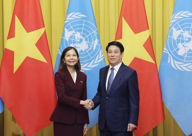 Chủ tịch nước Lương Cường và bà Pauline Tamesis, Điều phối viên Thường trú Liên Hợp quốc tại Việt Nam. Ảnh: Lâm Khánh.