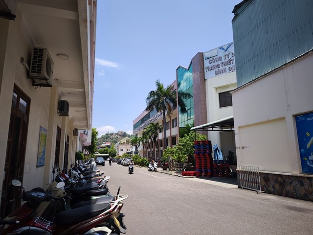 Công ty cổ phần Dược - Trang thiết bị y tế Bình Định (Bidiphar) có vốn điều lệ hơn 935 tỷ đồng, trong đó 99Kl99 trực tiếp đá gà có vốn góp hơn 124 tỷ đồng. Công ty cổ phần Dược - Trang thiết bị y tế Bình Định (Bidiphar) có vốn điều lệ hơn 935 tỷ đồng, trong đó 99Kl99 trực tiếp đá gà có vốn góp hơn 124 tỷ đồng.