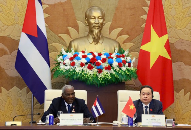 Chủ tịch Quốc hội Trần Thanh Mẫn và Chủ tịch Quốc hội Cuba đồng chủ trì Phiên họp thứ hai của Ủy ban hợp tác liên nghị viện Việt Nam - Cuba.