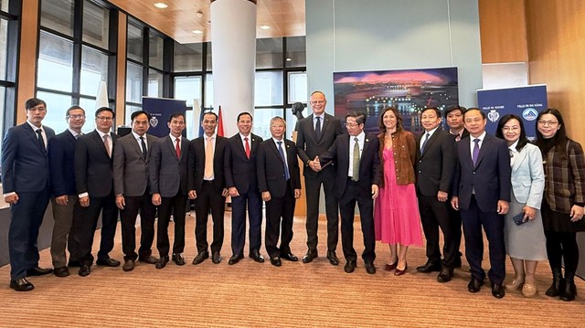 Lãnh đạo thành phố Đà Nẵng đến thành phố Le Havre để kêu gọi, xúc tiến Kl99ok phiên bản mới.