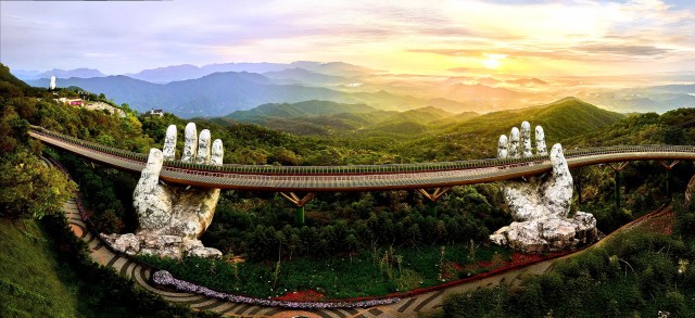Cầu Vàng tại Đà Nẵng.