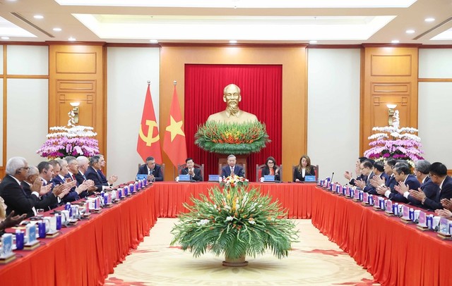 Tổng Bí thư Tô Lâm tiếp Trưởng đoàn các nước tham dự Lễ mở ký Công ước Liên hợp quốc về Chống Kl99ok khuyến mãi lớn mạng (Công ước Hà Nội). Ảnh: Thống Nhất.
