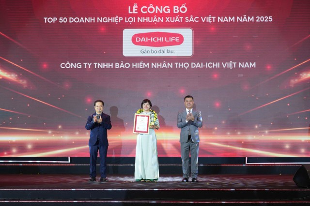 Bà Nguyễn Thị Thanh Nhã – Phó Tổng Giám đốc Kl991.com nạp rút nhanh, Dai-ichi Life Việt Nam vinh dự nhận giải thưởng “Top 50 Kl991.com World Cup 2026 Chính Thức Kl99 nổ hũ xuất sắc Việt Nam 2025”