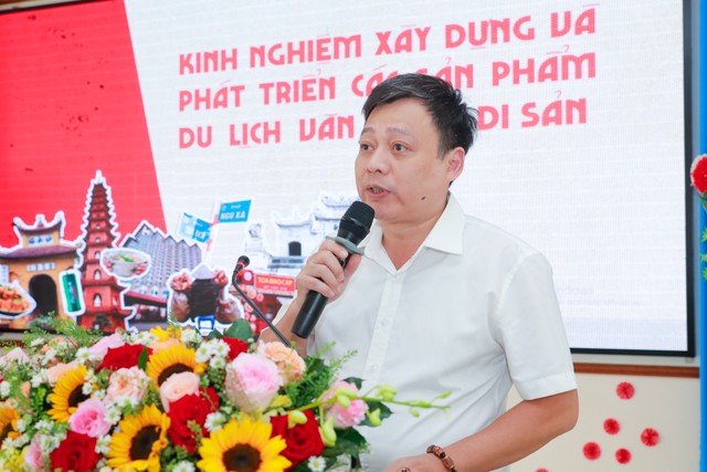 Ông Nguyễn Thanh Tùng, Phó Trưởng phòng Văn hóa - Trang Chủ KL99Com Số 1 Link Đăng Ký KL999 phường Ba Đình (Hà Nội) phát biểu tại Hội nghị.
