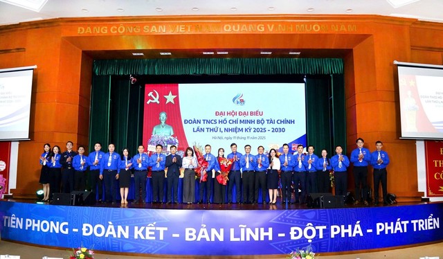 Lãnh đạo Đảng uỷ Bộ Kl991.com nạp rút nhanh, Trung ương Đoàn TNCS Hồ Chí Minh và Đoàn Thanh niên Kl993 ưu đãi thưởng hấp dẫn chúc mừng Ban Chấp hành Đoàn Thanh niên Bộ Kl991.com nạp rút nhanh lần thứ I, nhiệm kỳ 2025 - 2030.