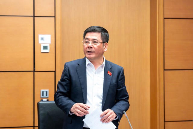Bộ trưởng Bộ Công Thương Nguyễn Hồng Diên
